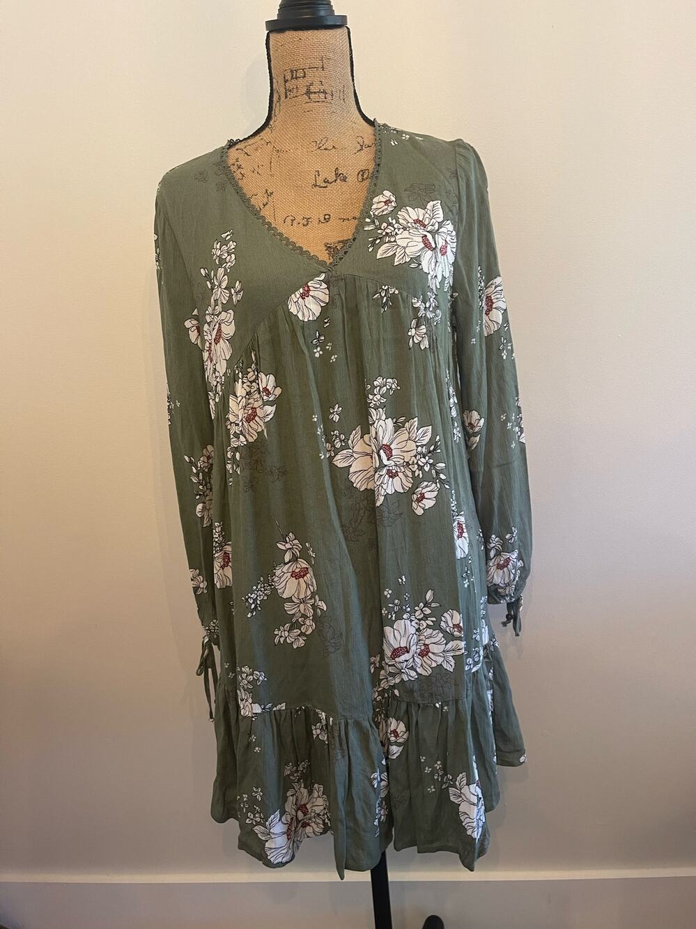 Annabelle Green Floral Babydoll Dress Size Small
